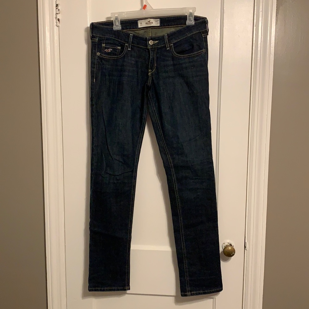 Very lightly used Hollister skinny jeans size 5r